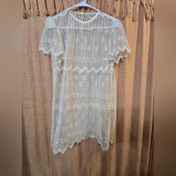 Cream Lace Dress - Picture 2 of 4
